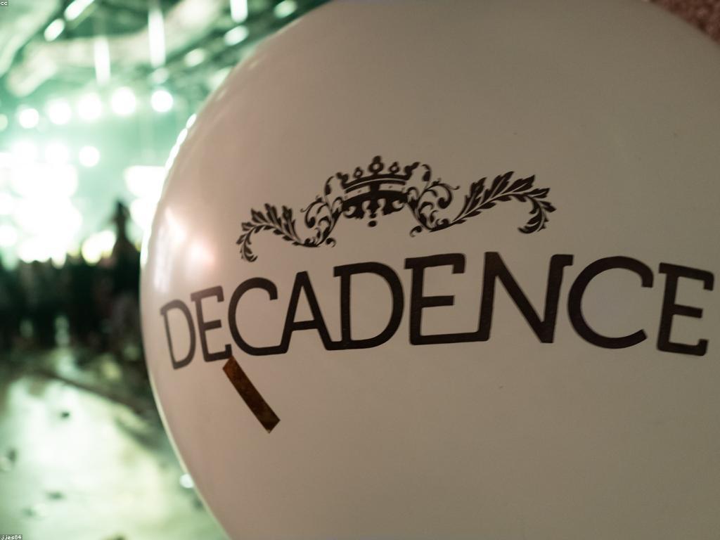 ការចែករំលែកបទពិសោធន៍ក្នុងអាជីវកម្ម